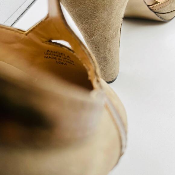 Tahari Angela Tan Suede T-Strap Heel‎ Size 10 - Picture 10 of 11